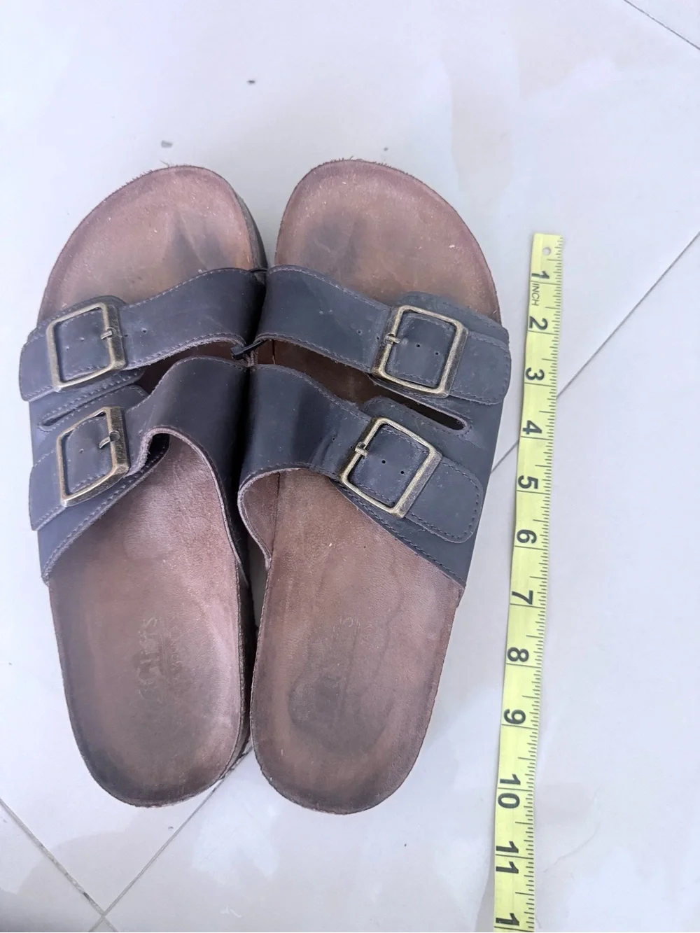 Cliffs by WHITE MOUNTAIN casual slide